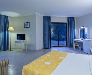 Miarosa İncekum Beach  5*