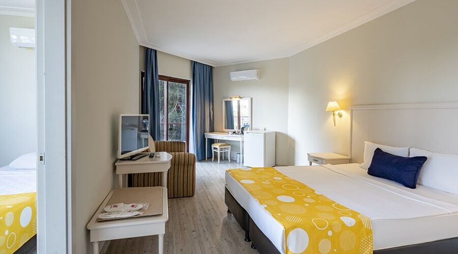 Miarosa İncekum Beach  5*