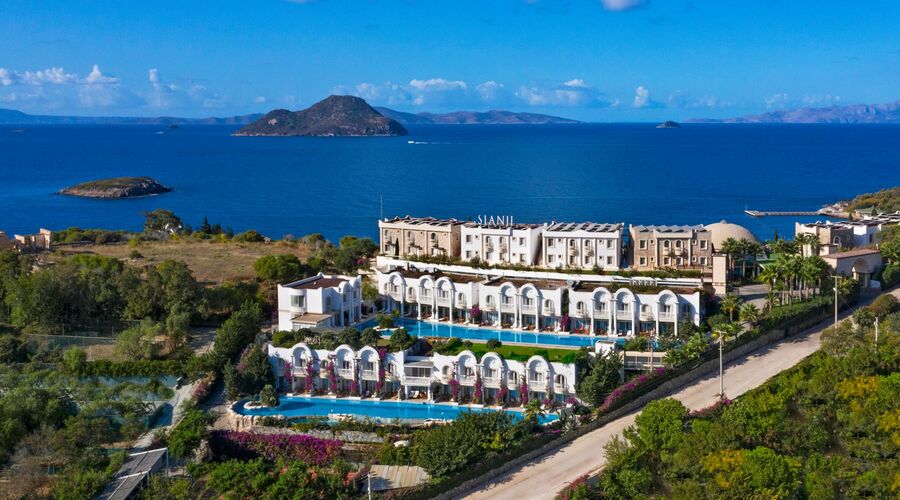 Sianji Well Being Resort   5*