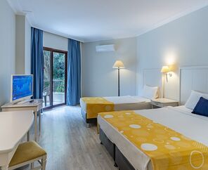 Miarosa İncekum Beach  5*