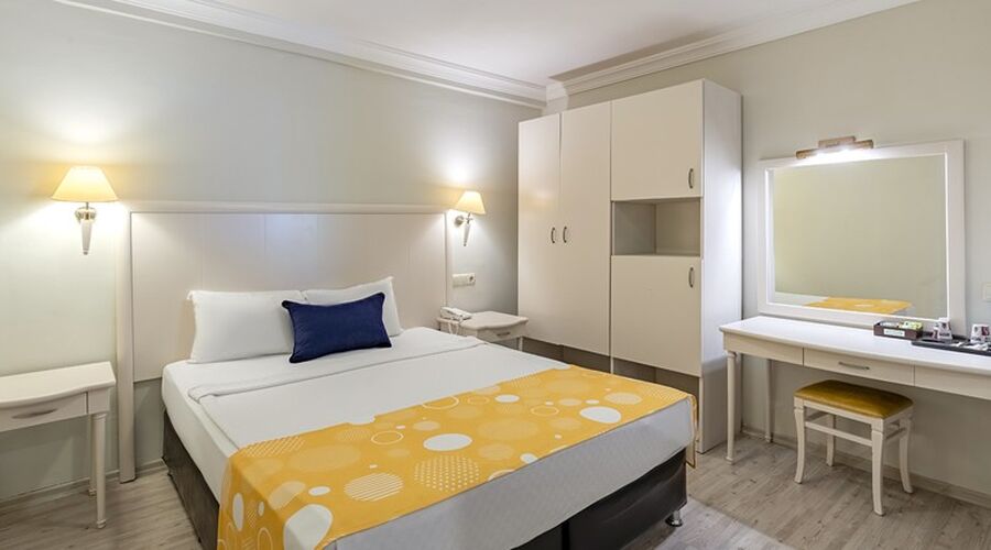 Miarosa İncekum Beach  5*