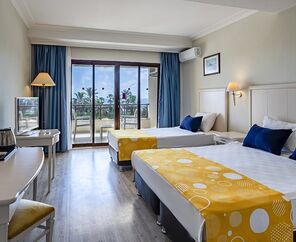 Miarosa İncekum Beach  5*