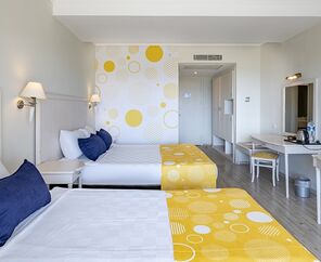 Miarosa İncekum Beach  5*