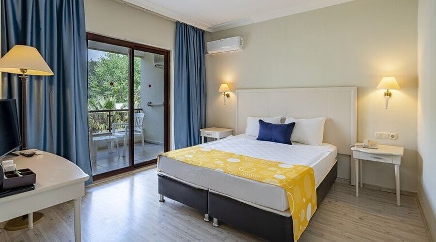 Miarosa İncekum Beach  5*