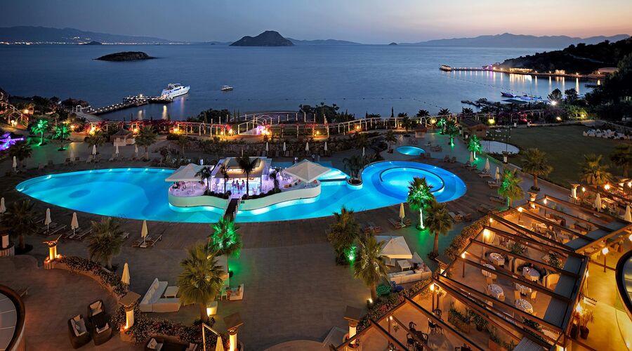 Sianji Well Being Resort   5*
