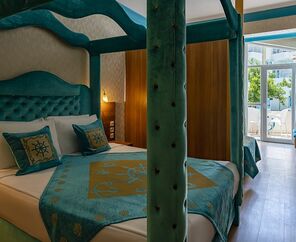 Miarosa Kemer Beach  5*