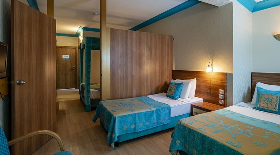 Miarosa Kemer Beach  5*