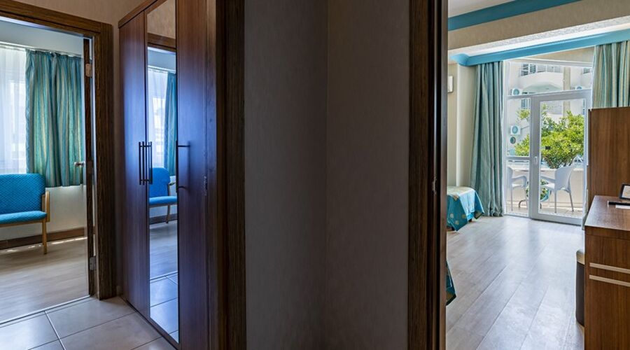Miarosa Kemer Beach  5*