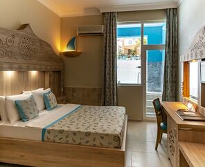 Miarosa Kemer Beach  5*