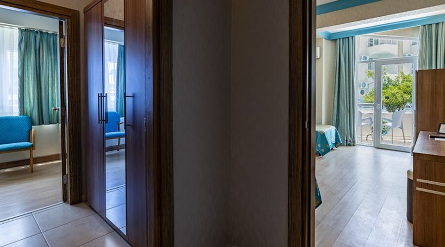 Miarosa Kemer Beach  5*