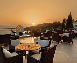 Sianji Well Being Resort   5*