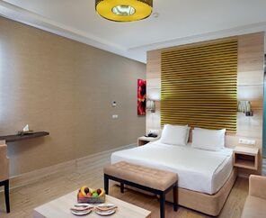 Sianji Well Being Resort   5*