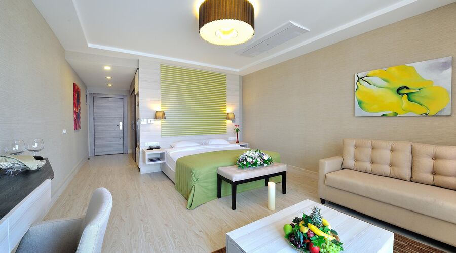 Sianji Well Being Resort   5*