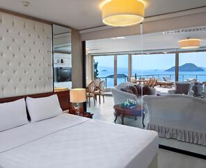 Sianji Well Being Resort   5*