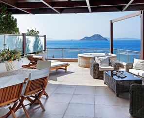 Sianji Well Being Resort   5*