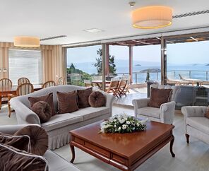 Sianji Well Being Resort   5*