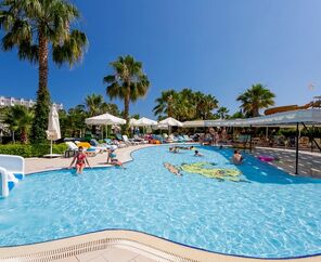 Mukarnas Spa Resort Hotel  5*