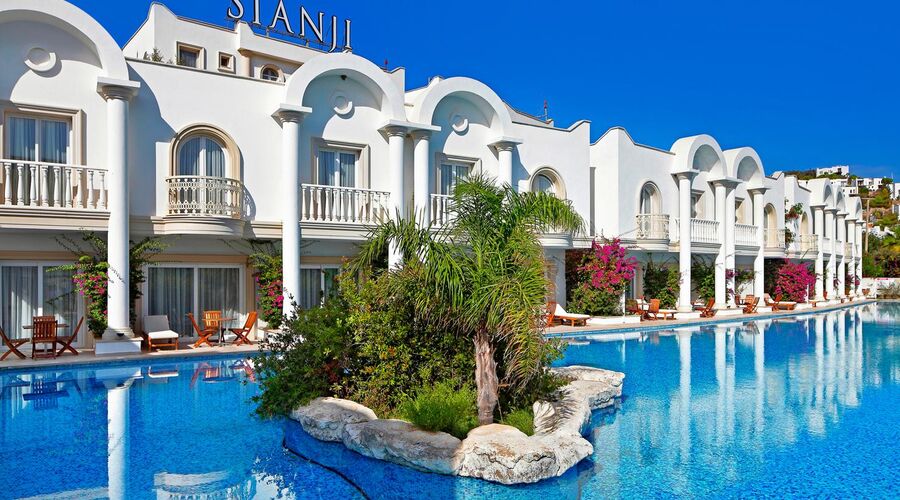 Sianji Well Being Resort   5*