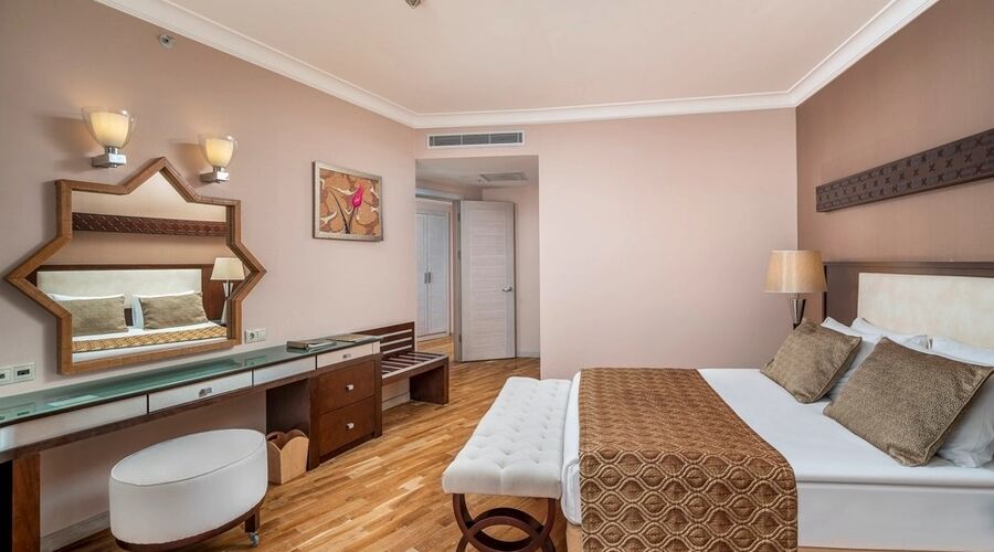 Mukarnas Spa Resort Hotel  5*