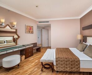 Mukarnas Spa Resort Hotel  5*