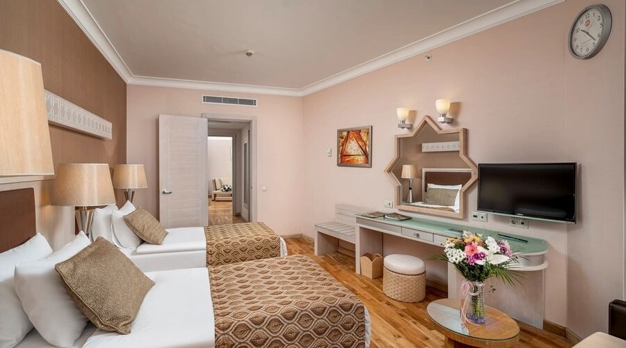 Mukarnas Spa Resort Hotel  5*