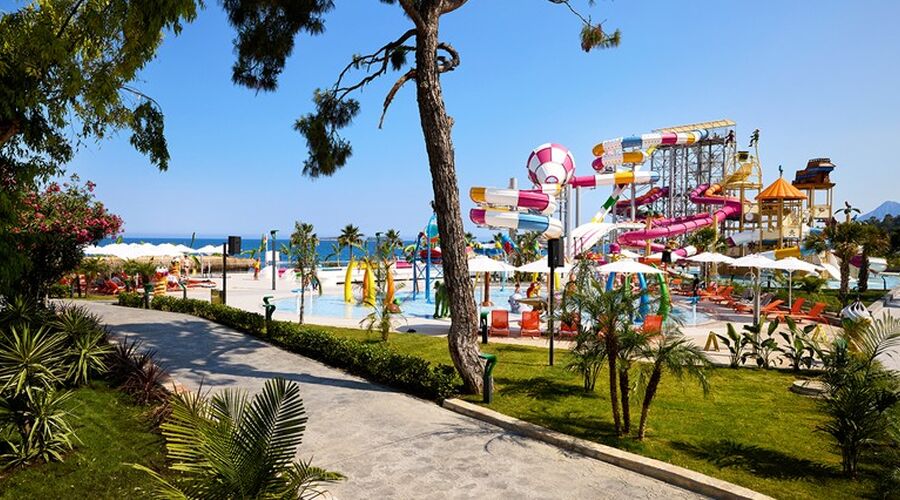 Royal Diwa Tekirova Resort   5*