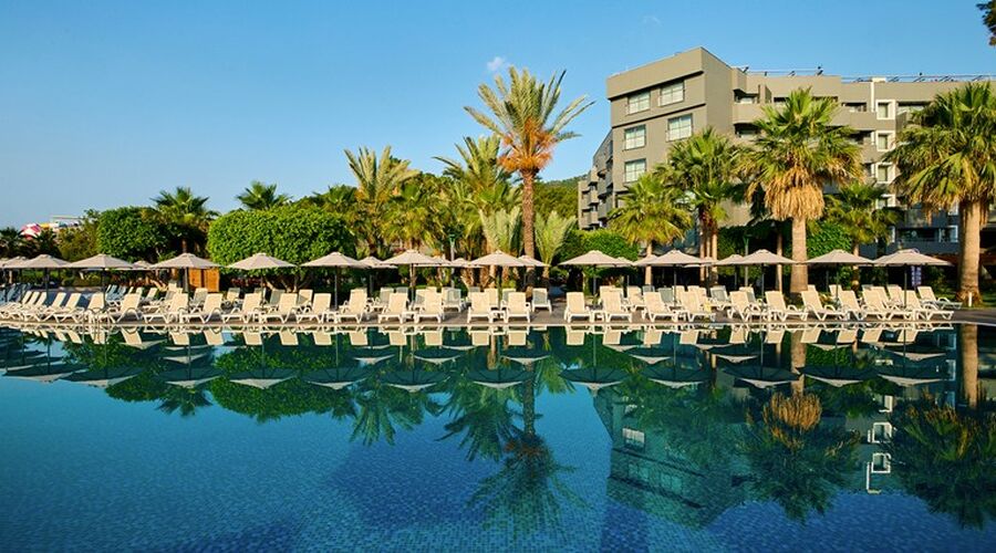Royal Diwa Tekirova Resort   5*
