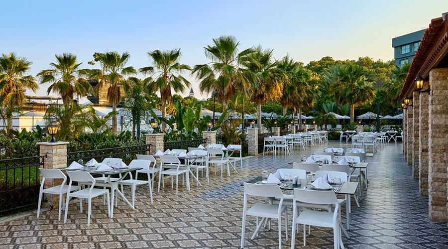 Royal Diwa Tekirova Resort   5*