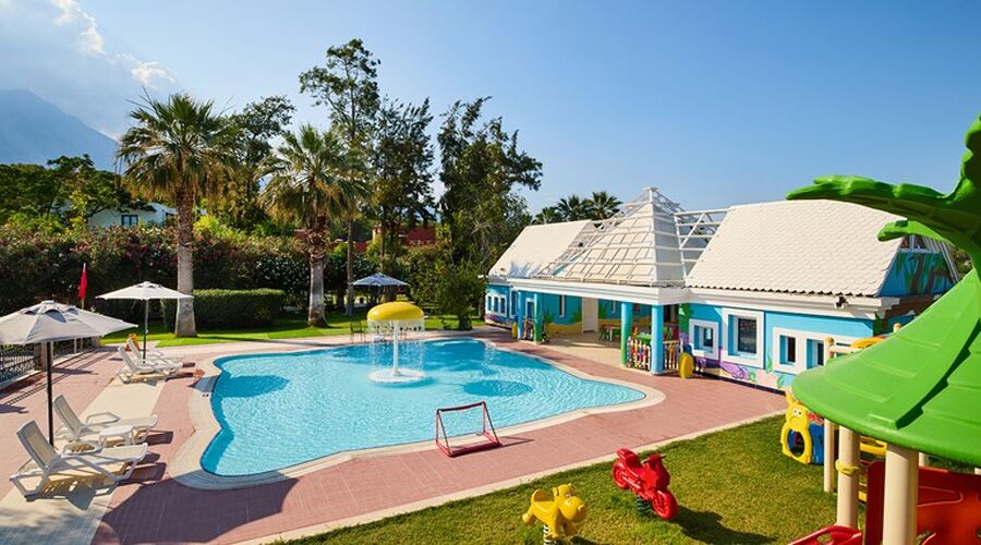 Royal Diwa Tekirova Resort   5*