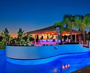 Sianji Well Being Resort   5*
