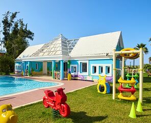 Royal Diwa Tekirova Resort   5*