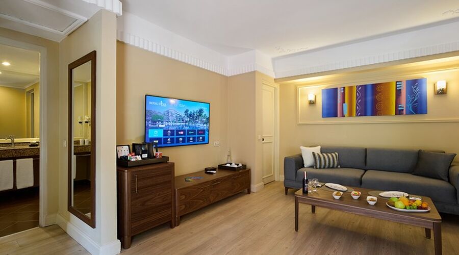 Royal Diwa Tekirova Resort   5*