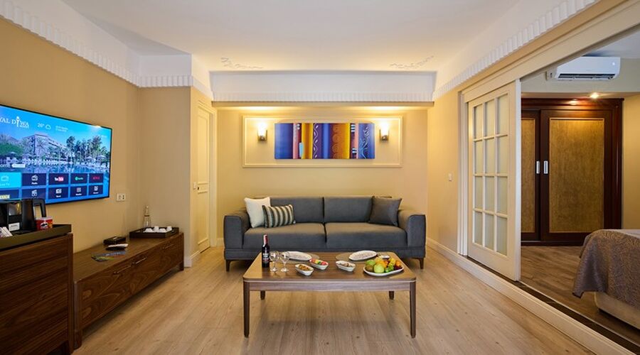 Royal Diwa Tekirova Resort   5*