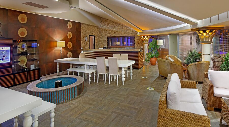 Sianji Well Being Resort   5*