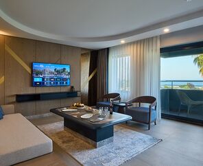 Royal Diwa Tekirova Resort   5*