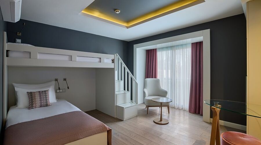 Royal Diwa Tekirova Resort   5*