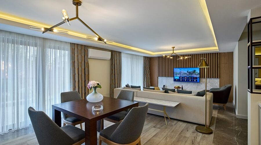 Royal Diwa Tekirova Resort   5*