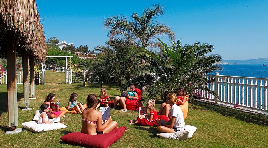 Sianji Well Being Resort   5*