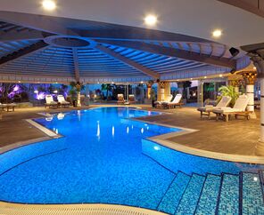 Sianji Well Being Resort   5*