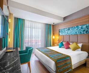 Long Beach Alanya  5*