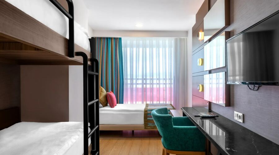 Long Beach Alanya  5*