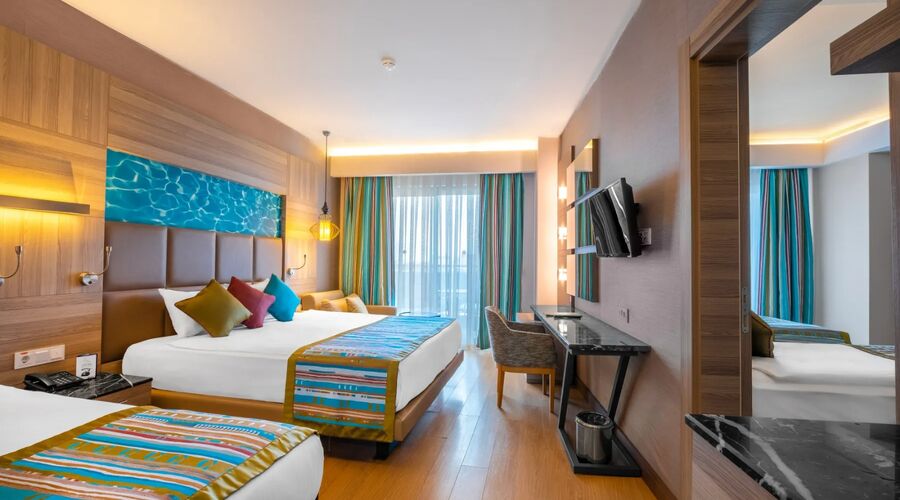 Long Beach Alanya  5*