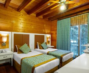 Long Beach Alanya  5*