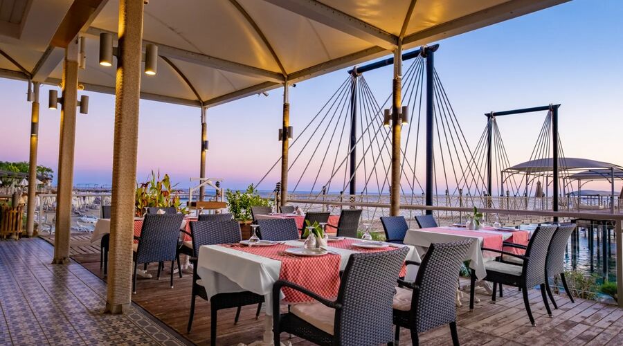 Long Beach Alanya  5*