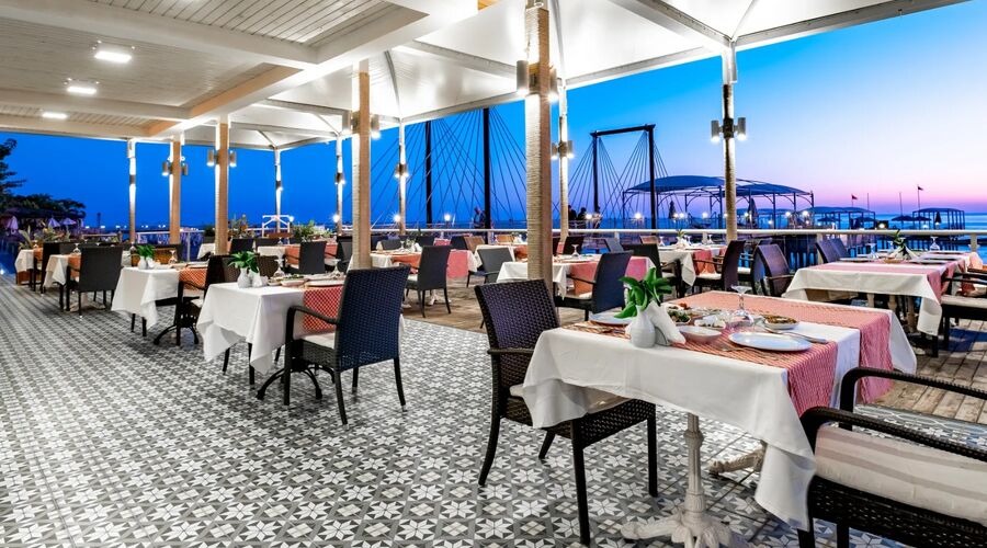 Long Beach Alanya  5*