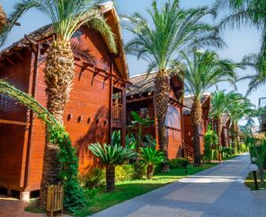 Long Beach Alanya  5*