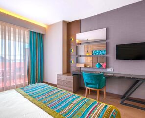 Long Beach Alanya  5*