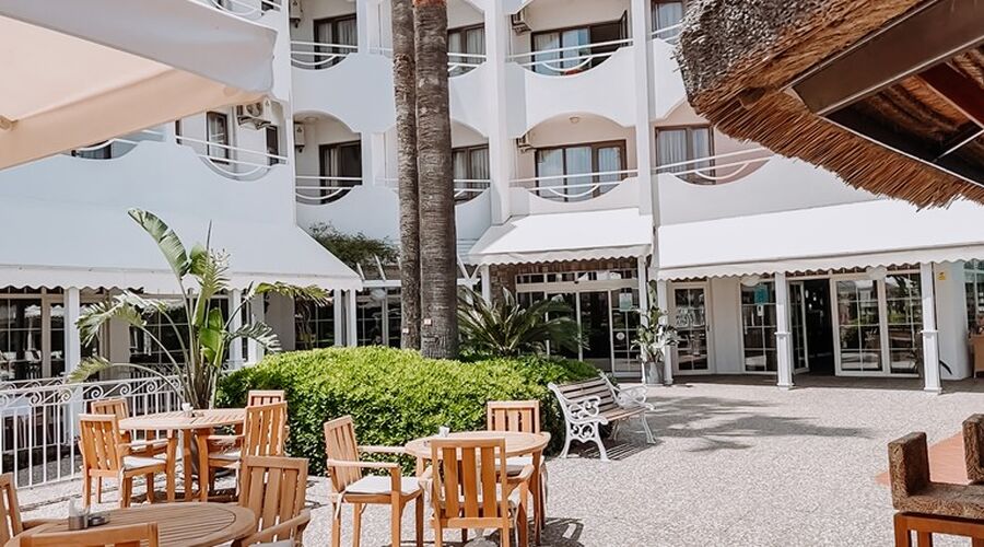 Hawaii Hotel By Yunus  4*