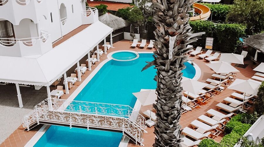 Hawaii Hotel By Yunus  4*