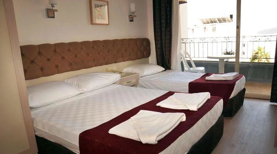Almena City Hotel  3*